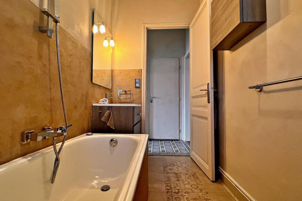 Ferienwohnung Au Petit Bourgeois Nizza Exterior foto